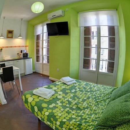 Apartamentos Gold Málaga Buitenkant foto